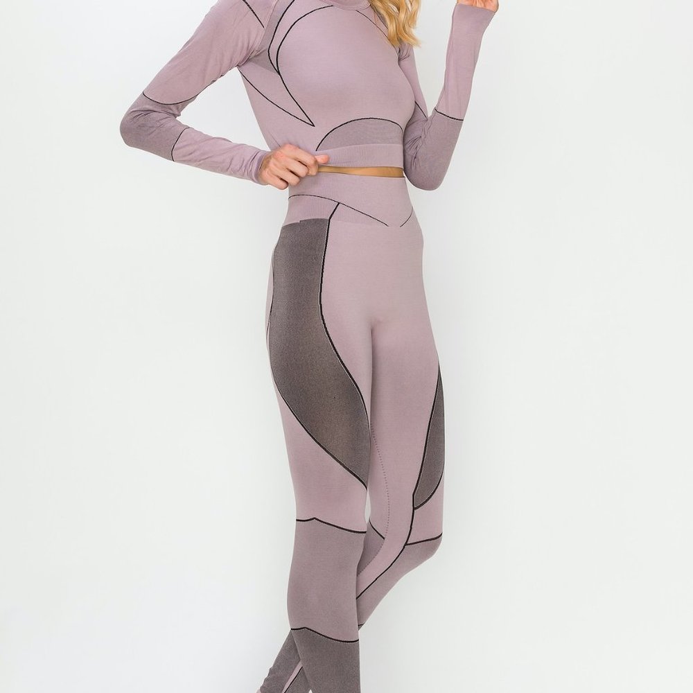 FORBIDDEN 2-PIECE SEAMLESS SET - Picture 3 of 3